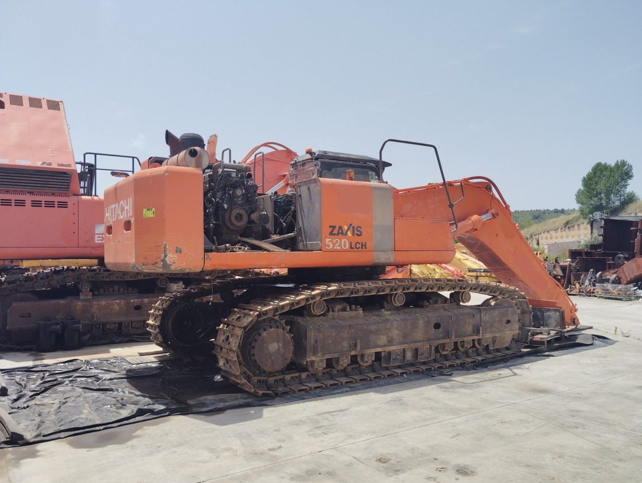 EXCAVADORA HITACHI ZX520LCH-3 - Гусеничний екскаватор: фото 2 EXCAVADORA HITACHI ZX520LCH-3 - Гусеничний екскаватор: фото 2