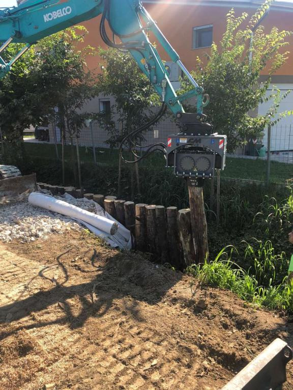 CM Crusher PV 60.100 Pile Driver - Палебійна установка в категорії Будівельна техніка: фото 1 CM Crusher PV 60.100 Pile Driver - Палебійна установка в категорії Будівельна техніка: фото 1
