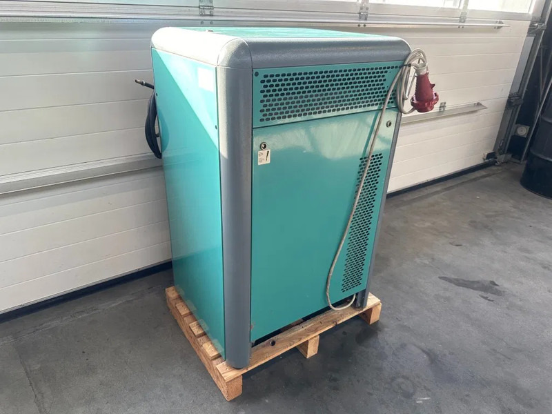 Повітряний компресор Airmec Concorde CXS 30 Elektrische Zuigercompressor 3 PK 400 L / min 10 Bar Silent As New !: фото 9 Повітряний компресор Airmec Concorde CXS 30 Elektrische Zuigercompressor 3 PK 400 L / min 10 Bar Silent As New !: фото 9