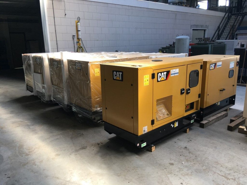 Новий Електричний генератор Caterpillar C2.2 22 kVA Silent generatorset New: фото 8