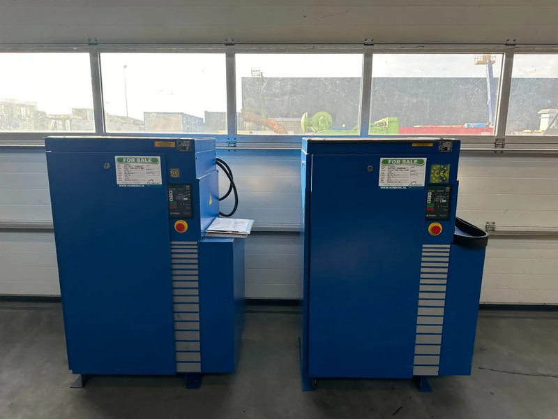 Compair MSK-G22 Elektrische Schroefcompressor 22 kW 3000 L / min 10 Bar - Повітряний компресор: фото 4 Compair MSK-G22 Elektrische Schroefcompressor 22 kW 3000 L / min 10 Bar - Повітряний компресор: фото 4