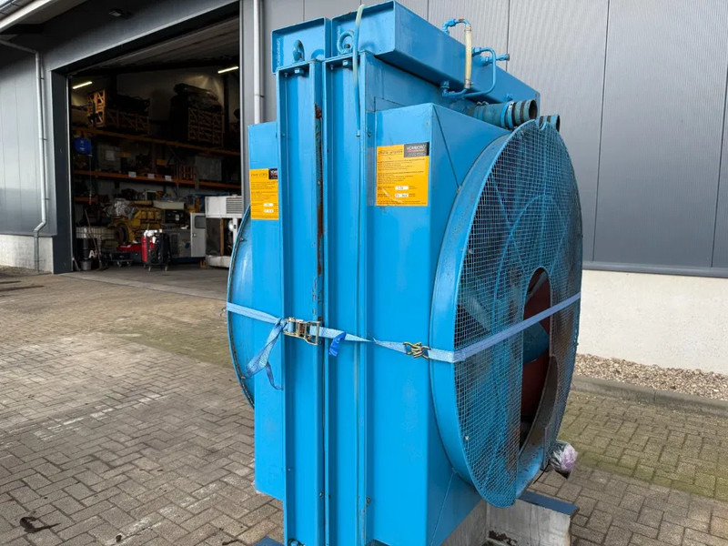 Cummins KTTA 19 G Radiateur Koeler Radiator 700 PK - Двигун в категорії Вантажно-розвантажувальна техніка: фото 4 Cummins KTTA 19 G Radiateur Koeler Radiator 700 PK - Двигун в категорії Вантажно-розвантажувальна техніка: фото 4