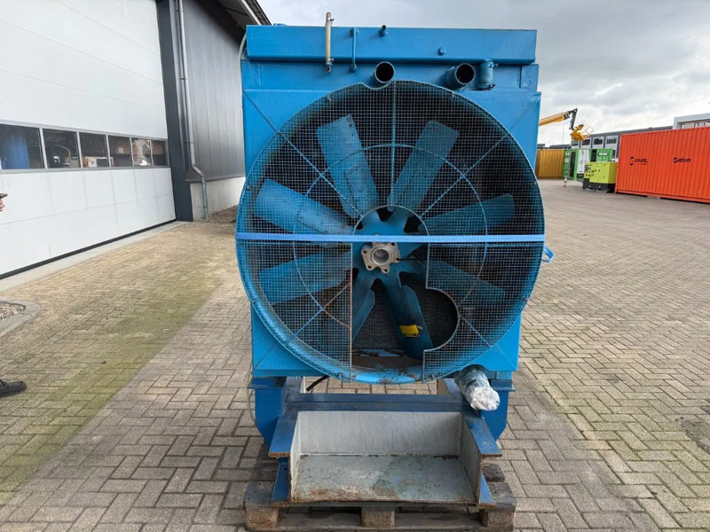 Cummins KTTA 19 G Radiateur Koeler Radiator 700 PK - Двигун в категорії Вантажно-розвантажувальна техніка: фото 5 Cummins KTTA 19 G Radiateur Koeler Radiator 700 PK - Двигун в категорії Вантажно-розвантажувальна техніка: фото 5