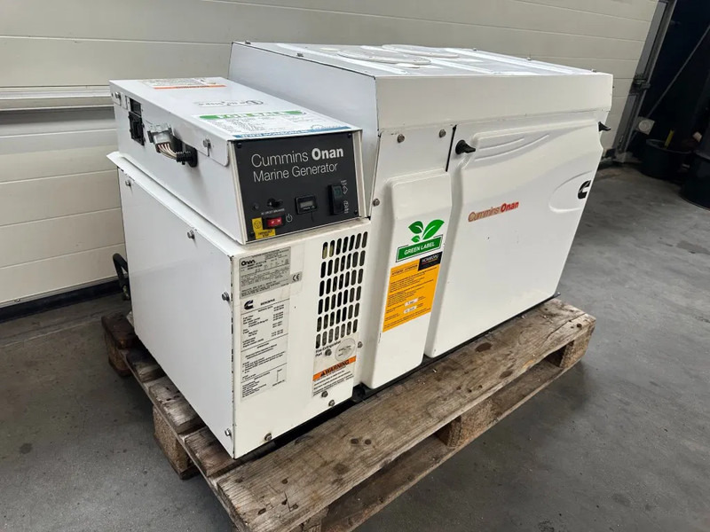 Cummins Onan MDKBP Kubota 4 cilinder Diesel 13.5 kVA Marine Silent generatorset - Електричний генератор: фото 3 Cummins Onan MDKBP Kubota 4 cilinder Diesel 13.5 kVA Marine Silent generatorset - Електричний генератор: фото 3