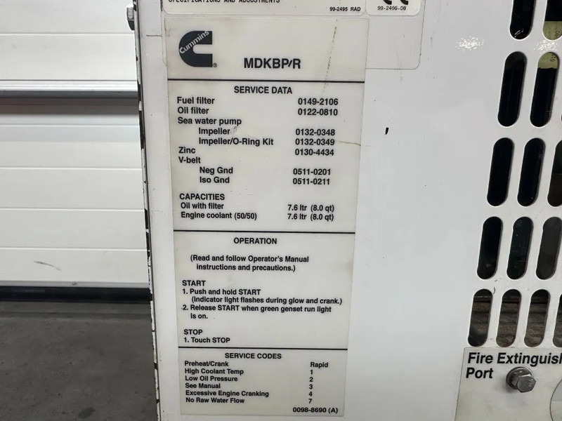 Cummins Onan MDKBP Kubota 4 cilinder Diesel 13.5 kVA Marine Silent generatorset - Електричний генератор: фото 5 Cummins Onan MDKBP Kubota 4 cilinder Diesel 13.5 kVA Marine Silent generatorset - Електричний генератор: фото 5