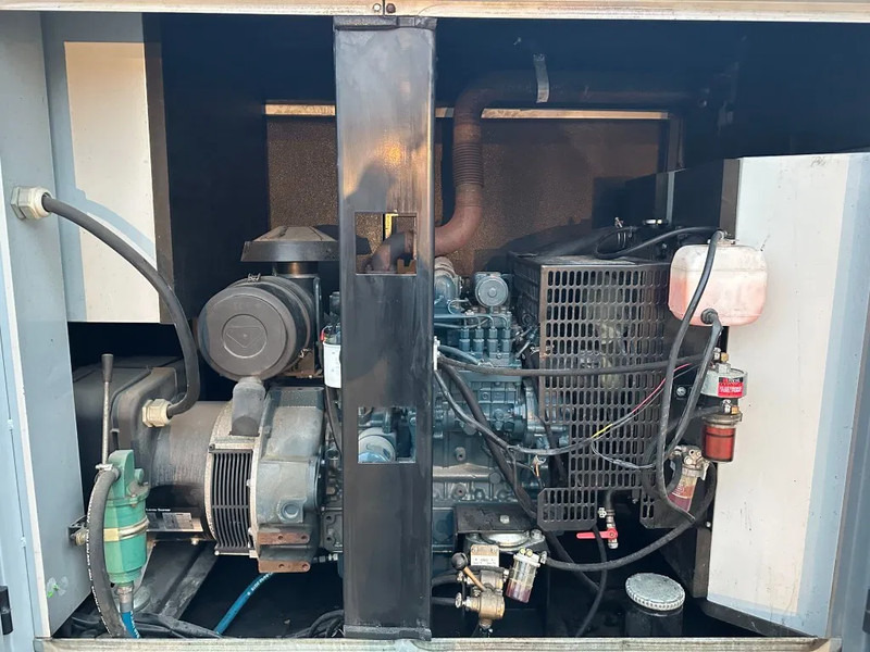 Europower EPUS44TDE Kubota Leroy Somer 44 kVA Supersilent Rental generatorset - Електричний генератор: фото 5 Europower EPUS44TDE Kubota Leroy Somer 44 kVA Supersilent Rental generatorset - Електричний генератор: фото 5