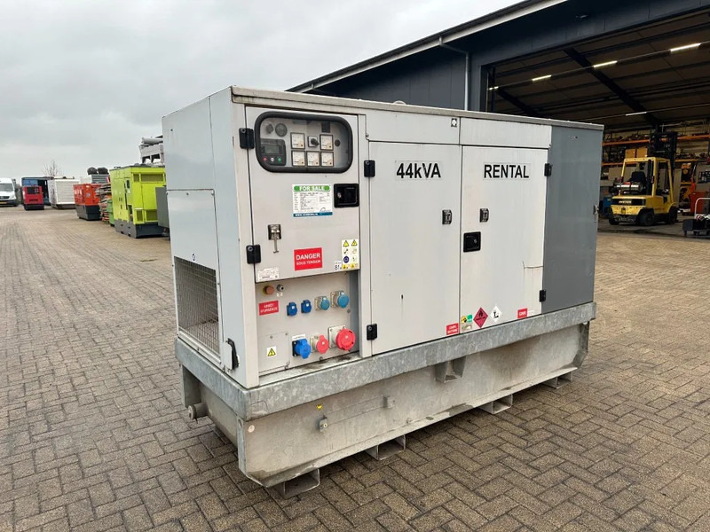Europower EPUS44TDE Kubota Leroy Somer 44 kVA Supersilent Rental generatorset - Електричний генератор: фото 1 Europower EPUS44TDE Kubota Leroy Somer 44 kVA Supersilent Rental generatorset - Електричний генератор: фото 1