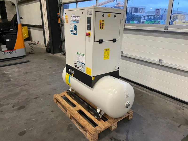 Fiac New Silver 10 / 270 Silent 7.5 kW 860 L / min 10 bar Elektrische Schroefcompressor met ketel - Повітряний компресор: фото 3 Fiac New Silver 10 / 270 Silent 7.5 kW 860 L / min 10 bar Elektrische Schroefcompressor met ketel - Повітряний компресор: фото 3