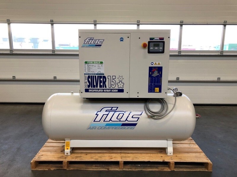 Fiac New Silver 15 / 500 Silent 11 kW 1430 L / min Elektrische Schroefcompressor met ketel - Повітряний компресор: фото 2 Fiac New Silver 15 / 500 Silent 11 kW 1430 L / min Elektrische Schroefcompressor met ketel - Повітряний компресор: фото 2