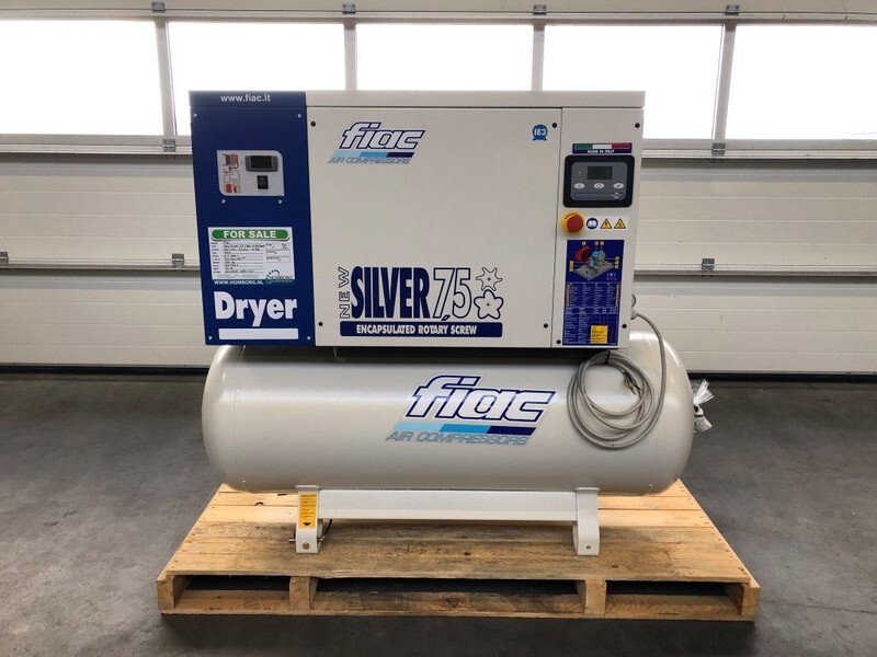 Fiac New Silver D 7.5 / 300 Silent 5.5 kW 720 L / min 10 bar Elektrische Schroefcompressor met ketel en droger - Повітряний компресор: фото 2 Fiac New Silver D 7.5 / 300 Silent 5.5 kW 720 L / min 10 bar Elektrische Schroefcompressor met ketel en droger - Повітряний компресор: фото 2