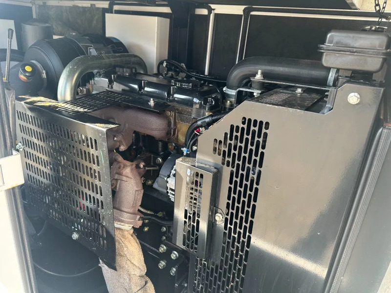 GESAN DPR 60 Perkins Leroy Somer 60 kVA Silent Rental generatorset - Електричний генератор: фото 3 GESAN DPR 60 Perkins Leroy Somer 60 kVA Silent Rental generatorset - Електричний генератор: фото 3
