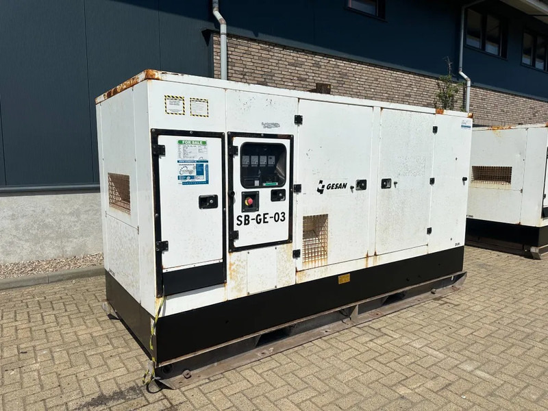 GESAN DVR 250 Volvo Leroy Somer 275 kVA Silent Rental generatorset - Електричний генератор: фото 4 GESAN DVR 250 Volvo Leroy Somer 275 kVA Silent Rental generatorset - Електричний генератор: фото 4