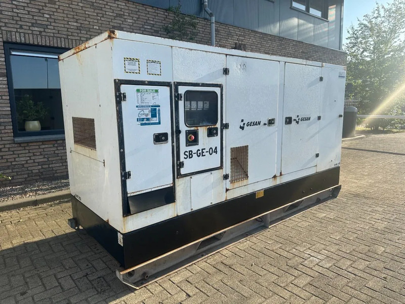 GESAN DVR 250 Volvo leroy Somer 275 kVA Silent Rental generatorset - Електричний генератор: фото 4 GESAN DVR 250 Volvo leroy Somer 275 kVA Silent Rental generatorset - Електричний генератор: фото 4