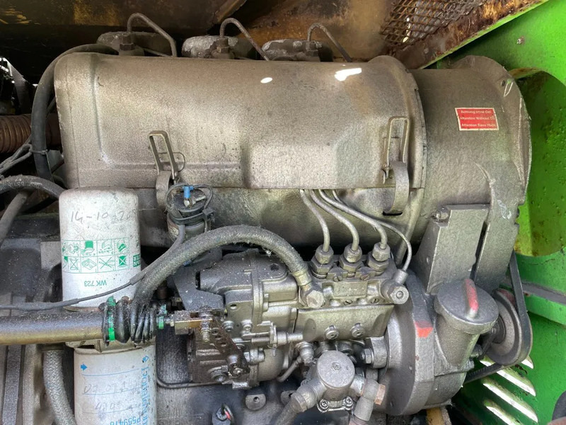 Grove MZ90 Deutz F3L912 Diesel 4 x 4 Telescoophoogwerker 27.6 meter werkhoogte - Телескопічний підйомник: фото 5 Grove MZ90 Deutz F3L912 Diesel 4 x 4 Telescoophoogwerker 27.6 meter werkhoogte - Телескопічний підйомник: фото 5
