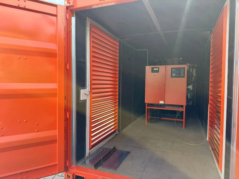 Grupel Baudouin 2200 kVA Silent generatorset in 40 ft container Overstock New ! - Електричний генератор: фото 4 Grupel Baudouin 2200 kVA Silent generatorset in 40 ft container Overstock New ! - Електричний генератор: фото 4