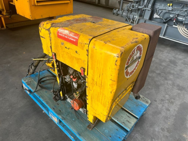 Hatz 2L30C Silent Diesel Motor 19 kW 26 PK met hydrauliekpomp - Двигун в категорії Вантажно-розвантажувальна техніка: фото 3 Hatz 2L30C Silent Diesel Motor 19 kW 26 PK met hydrauliekpomp - Двигун в категорії Вантажно-розвантажувальна техніка: фото 3