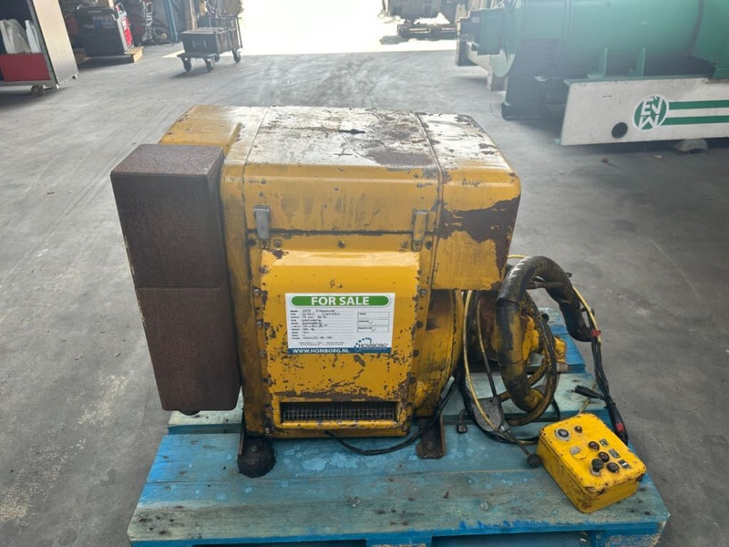 Hatz 2L30C Silent Diesel Motor 19 kW 26 PK met hydrauliekpomp - Двигун в категорії Вантажно-розвантажувальна техніка: фото 4 Hatz 2L30C Silent Diesel Motor 19 kW 26 PK met hydrauliekpomp - Двигун в категорії Вантажно-розвантажувальна техніка: фото 4