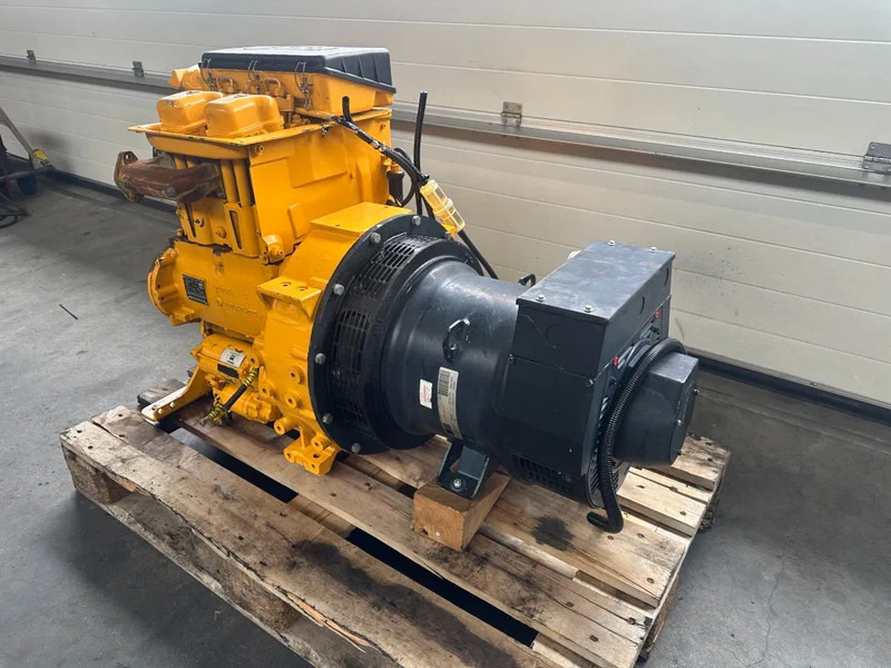 Hatz 2M41 Stamford 17.5 kVA generatorset - Електричний генератор: фото 2 Hatz 2M41 Stamford 17.5 kVA generatorset - Електричний генератор: фото 2