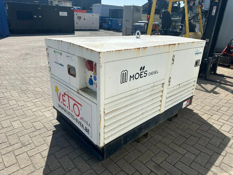 Hatz 3L41C Silentpack 22.5 kVA Silent generatorset - Електричний генератор: фото 3 Hatz 3L41C Silentpack 22.5 kVA Silent generatorset - Електричний генератор: фото 3