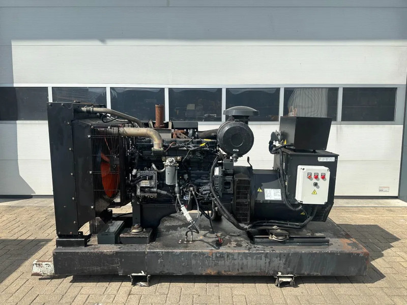 Himoinsa Iveco NEF 60 TE2 Stamford 200 kVA generatorset - Електричний генератор: фото 1 Himoinsa Iveco NEF 60 TE2 Stamford 200 kVA generatorset - Електричний генератор: фото 1