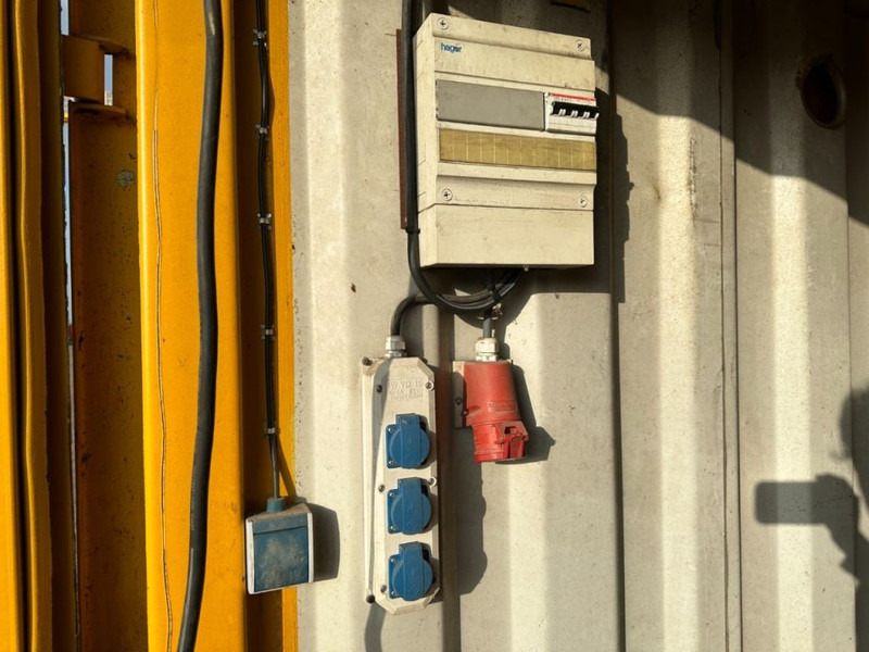 Himoinsa Lombardini LDW 1003 Mecc Alte Spa 9 kVA Supersilent generatorset in 8 ft container - Електричний генератор: фото 3 Himoinsa Lombardini LDW 1003 Mecc Alte Spa 9 kVA Supersilent generatorset in 8 ft container - Електричний генератор: фото 3