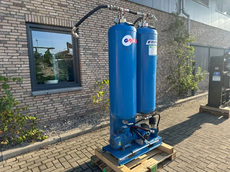 Hogedruk Hogedruk Luchtstart Air starter 30 Bar 15 kW 2 x 150 liter air tank - Насос для води: фото 2 Hogedruk Hogedruk Luchtstart Air starter 30 Bar 15 kW 2 x 150 liter air tank - Насос для води: фото 2