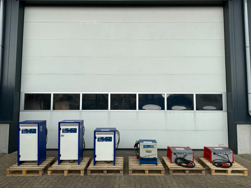 Електронавантажувач Hyster J1.8XN MWB 1.8 ton Triplex Freelift Sideshift Positioner Elektra Heftruck Accu 2023: фото 6