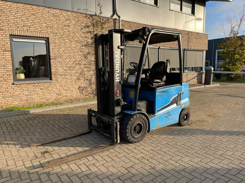 Hyundai 25BH-9 Elektra 2.5 ton Triplex Freelift Sideshift Heftruck - Електронавантажувач: фото 2 Hyundai 25BH-9 Elektra 2.5 ton Triplex Freelift Sideshift Heftruck - Електронавантажувач: фото 2