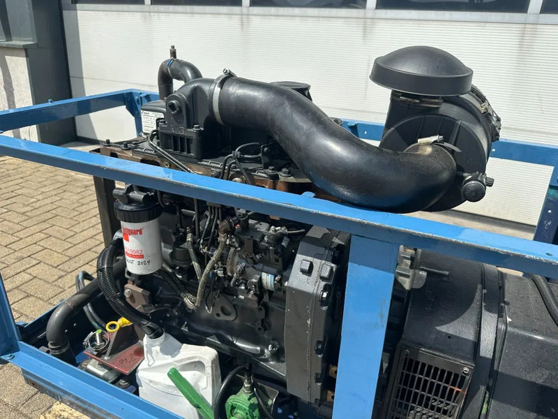 Iveco FPT NEF 45 AM1A.S500 Stamford 50 kVA generatorset - Електричний генератор: фото 4 Iveco FPT NEF 45 AM1A.S500 Stamford 50 kVA generatorset - Електричний генератор: фото 4