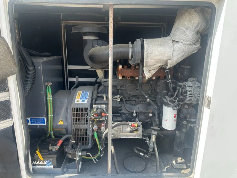 Iveco FPT NEF45 SM1A.A004 Stamford 60 kVA Silent Rental generatorset - Електричний генератор: фото 3 Iveco FPT NEF45 SM1A.A004 Stamford 60 kVA Silent Rental generatorset - Електричний генератор: фото 3