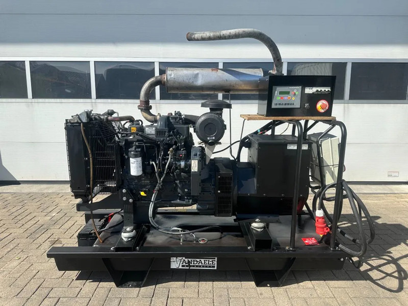 Iveco FPT NEF45 SM1A.A007 Himoinsa Stamford 66 kVA generatorset - Електричний генератор: фото 1 Iveco FPT NEF45 SM1A.A007 Himoinsa Stamford 66 kVA generatorset - Електричний генератор: фото 1