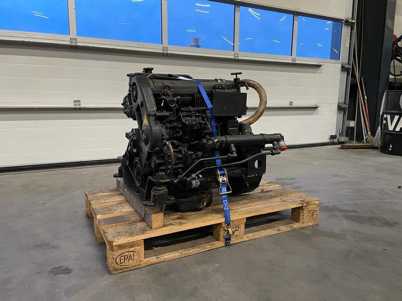 Iveco Fiat 8141 Diesel Motor 4 cilinder 53 kW / 74 PK Diesel Engine - Двигун в категорії Вантажівки: фото 2 Iveco Fiat 8141 Diesel Motor 4 cilinder 53 kW / 74 PK Diesel Engine - Двигун в категорії Вантажівки: фото 2