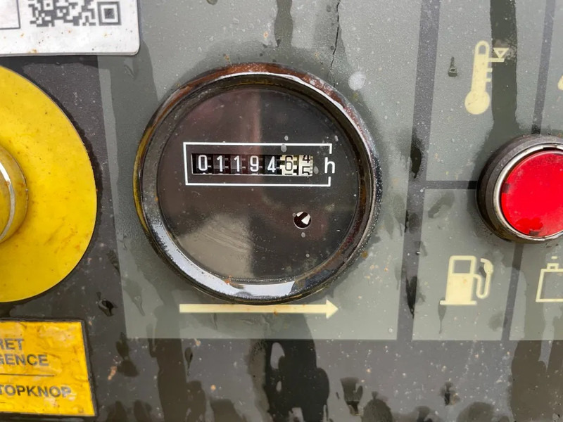 Kaeser M27 Kubota 2,7 m3 / min 7 Bar 18 kW Mobiele Silent Diesel Compressor - Повітряний компресор: фото 5 Kaeser M27 Kubota 2,7 m3 / min 7 Bar 18 kW Mobiele Silent Diesel Compressor - Повітряний компресор: фото 5