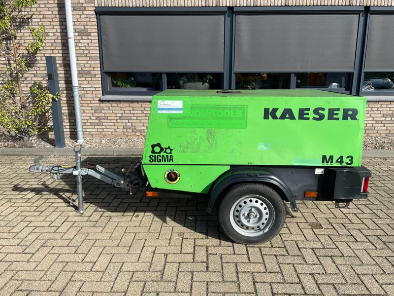 Kaeser M43 Kubota 4,2 m3 / min 7 Bar 30 kW Mobiele Silent Diesel Compressor - Повітряний компресор: фото 1 Kaeser M43 Kubota 4,2 m3 / min 7 Bar 30 kW Mobiele Silent Diesel Compressor - Повітряний компресор: фото 1