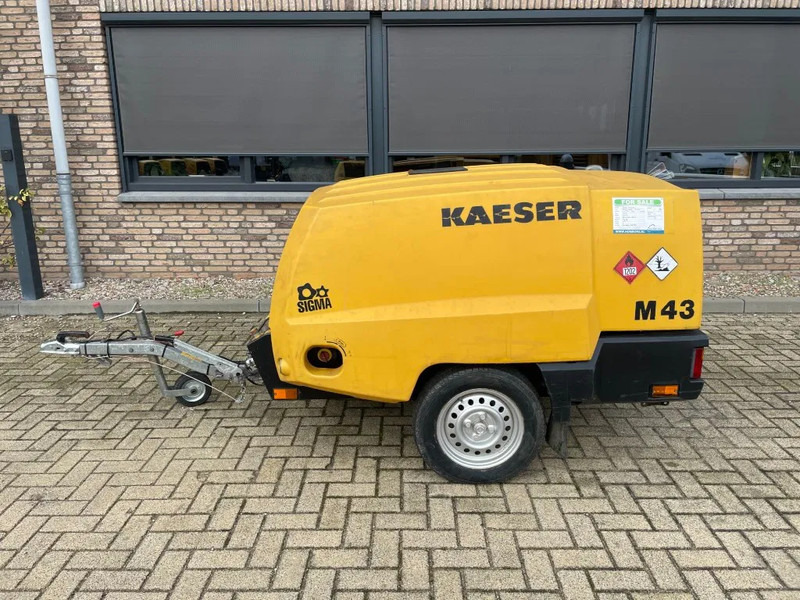Kaeser M43 Kubota 4,2 m3 / min 7 Bar 30 kW Mobiele Silent Diesel Compressor - Повітряний компресор: фото 1 Kaeser M43 Kubota 4,2 m3 / min 7 Bar 30 kW Mobiele Silent Diesel Compressor - Повітряний компресор: фото 1