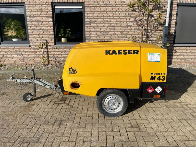 Kaeser M43 Kubota 4,2 m3 / min 7 Bar 30 kW mobiele Compressor - Повітряний компресор: фото 2 Kaeser M43 Kubota 4,2 m3 / min 7 Bar 30 kW mobiele Compressor - Повітряний компресор: фото 2