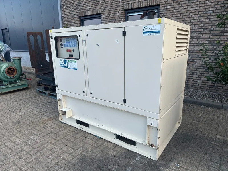 Lombardini LDW 1003 Mecc Alte Spa 7 kVA Supersilent noodstroom generatorset - Електричний генератор: фото 3 Lombardini LDW 1003 Mecc Alte Spa 7 kVA Supersilent noodstroom generatorset - Електричний генератор: фото 3