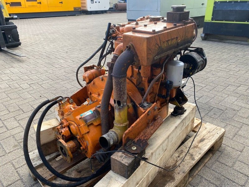 Mitsubishi S3E-2 25 PK Marine Diesel Motor met keerkoppeling - Двигун: фото 2 Mitsubishi S3E-2 25 PK Marine Diesel Motor met keerkoppeling - Двигун: фото 2