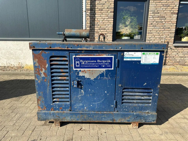 Perkins 130.13 Mecc Alte Spa 10 kVA Silent generatorset - Електричний генератор: фото 1 Perkins 130.13 Mecc Alte Spa 10 kVA Silent generatorset - Електричний генератор: фото 1