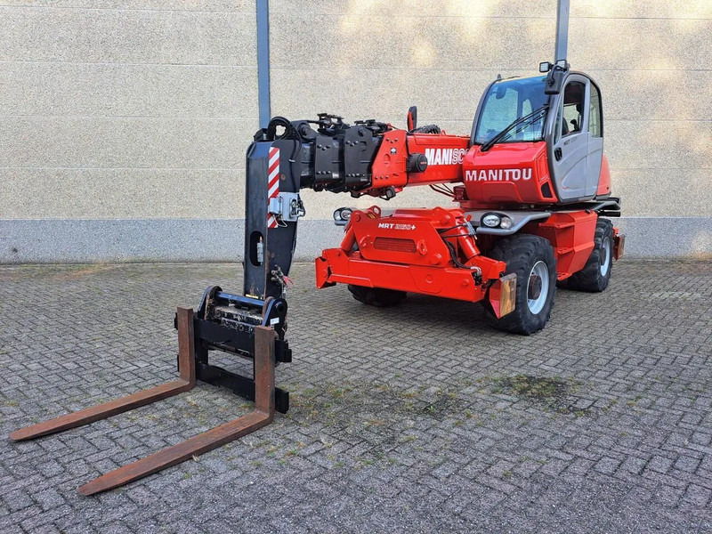 Manitou MRT 2150+ Privilege All-Terrain Rotating Telehandler (2015) - Навантажувач: фото 1 Manitou MRT 2150+ Privilege All-Terrain Rotating Telehandler (2015) - Навантажувач: фото 1