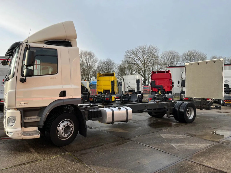 DAF CF 260 CF 260 FA CHASSIS CABINE EURO 6 - Вантажівка шасі: фото 5 DAF CF 260 CF 260 FA CHASSIS CABINE EURO 6 - Вантажівка шасі: фото 5