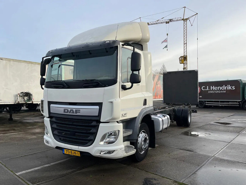 DAF CF 260 CF 260 FA CHASSIS CABINE EURO 6 - Вантажівка шасі: фото 3 DAF CF 260 CF 260 FA CHASSIS CABINE EURO 6 - Вантажівка шасі: фото 3