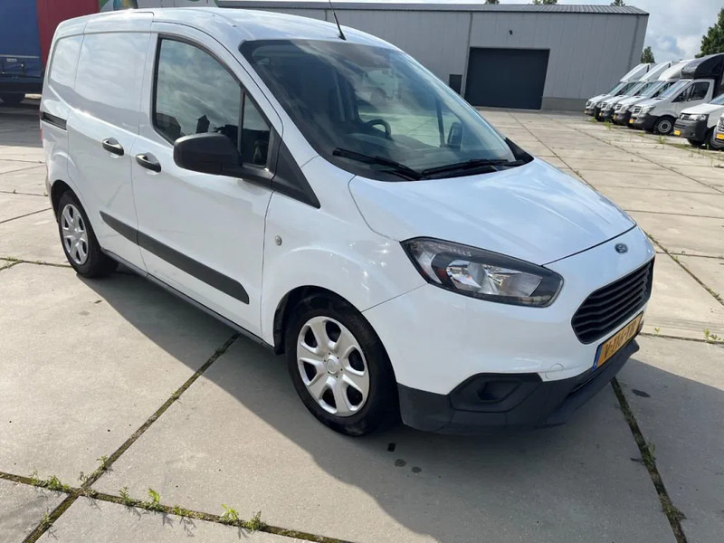 Ford Transit Courier 1.5 EURO 6 - Легковий фургон: фото 1 Ford Transit Courier 1.5 EURO 6 - Легковий фургон: фото 1