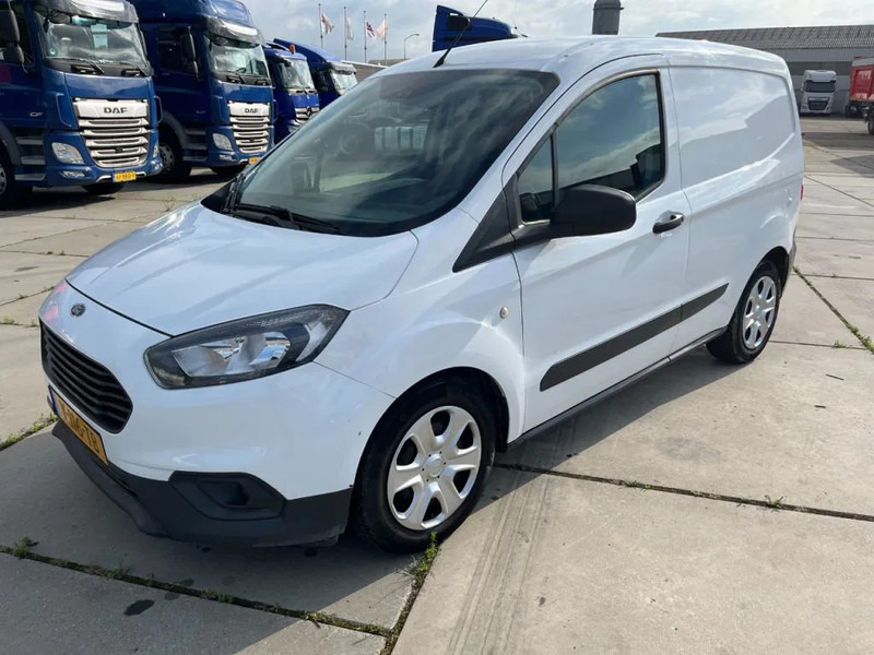 Ford Transit Courier 1.5 EURO 6 - Легковий фургон: фото 3 Ford Transit Courier 1.5 EURO 6 - Легковий фургон: фото 3