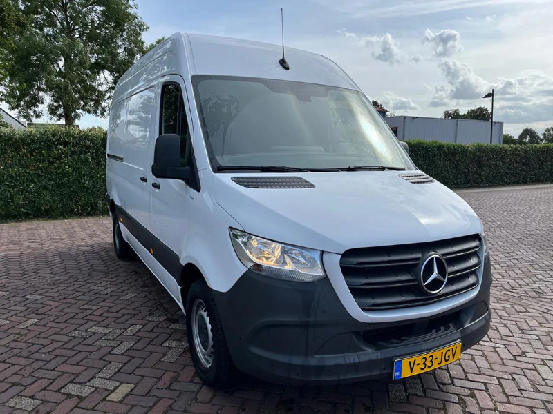 Mercedes-Benz Sprinter 317 1.9 CDI L2H1 - Суцільнометалевий фургон, Вантажопасажирський фургон: фото 4 Mercedes-Benz Sprinter 317 1.9 CDI L2H1 - Суцільнометалевий фургон, Вантажопасажирський фургон: фото 4