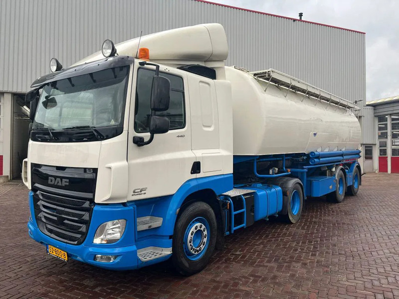 DAF CF 440 FT EURO 6 WITH BULK COMPRESSOR - Тягач: фото 1 DAF CF 440 FT EURO 6 WITH BULK COMPRESSOR - Тягач: фото 1