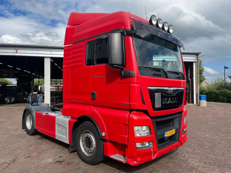 MAN TGX 18.400 EURO 6 - Тягач: фото 3 MAN TGX 18.400 EURO 6 - Тягач: фото 3