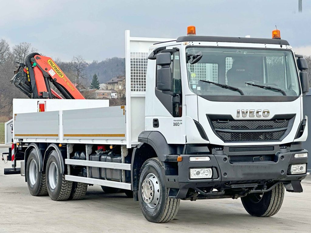 Iveco TRAKKER 360 * PRITSCHE 6,80* PK 16002 B+FUNK*6x4 - Вантажівка з маніпулятором, Бортова вантажівка/ Платформа: фото 3 Iveco TRAKKER 360 * PRITSCHE 6,80* PK 16002 B+FUNK*6x4 - Вантажівка з маніпулятором, Бортова вантажівка/ Платформа: фото 3