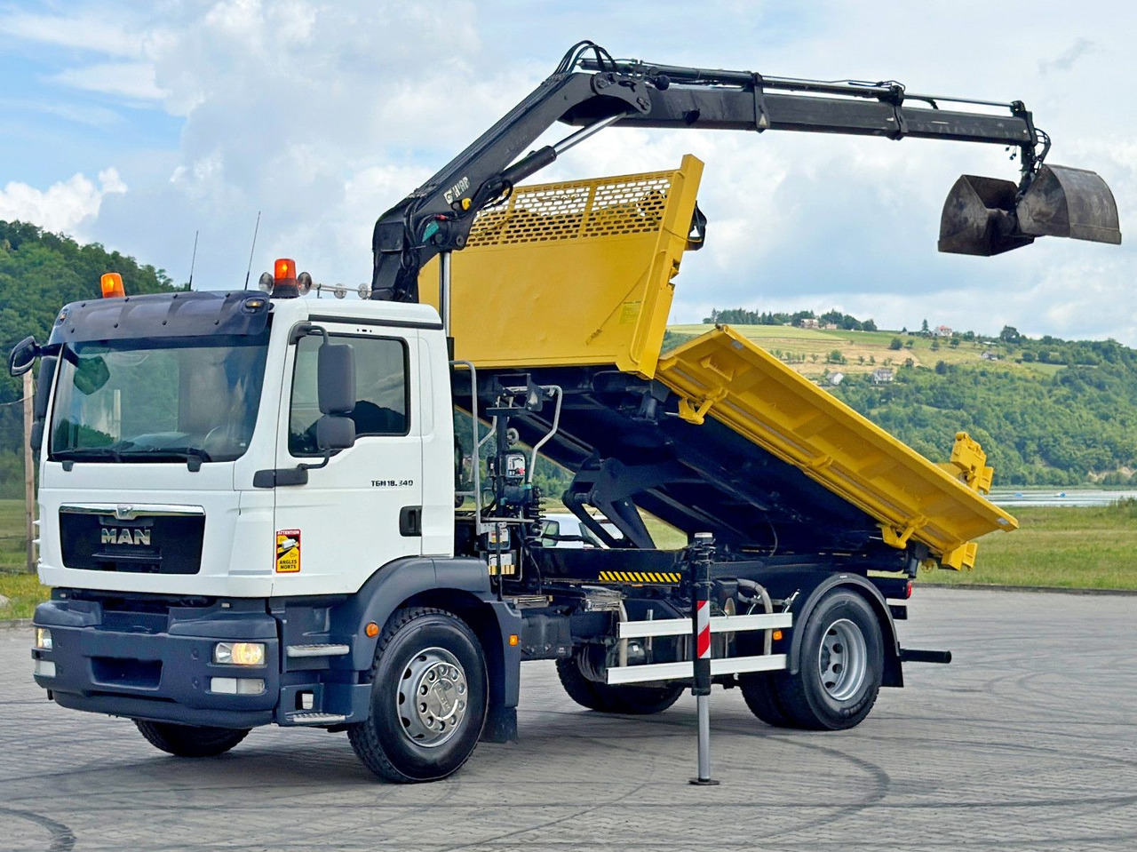 MAN TGM 18.340* KIPPER 4,05m*HIAB 111 B-2 HIDUO/FUNK - Самоскид вантажівка, Вантажівка з маніпулятором: фото 3 MAN TGM 18.340* KIPPER 4,05m*HIAB 111 B-2 HIDUO/FUNK - Самоскид вантажівка, Вантажівка з маніпулятором: фото 3