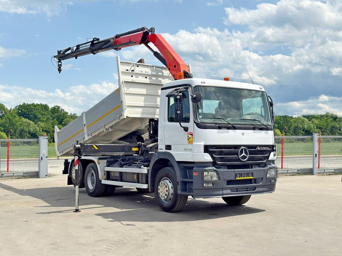Mercedes-Benz ACTROS 2536* KIPPER 5,30m * PK 15500 + FUNK* TOP - Самоскид вантажівка, Вантажівка з маніпулятором: фото 2 Mercedes-Benz ACTROS 2536* KIPPER 5,30m * PK 15500 + FUNK* TOP - Самоскид вантажівка, Вантажівка з маніпулятором: фото 2